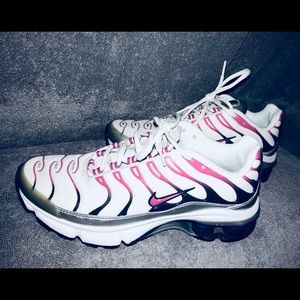 nike shox fade